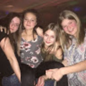 Meet your Posher, Leemoza